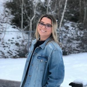 Meet your Posher, Emily